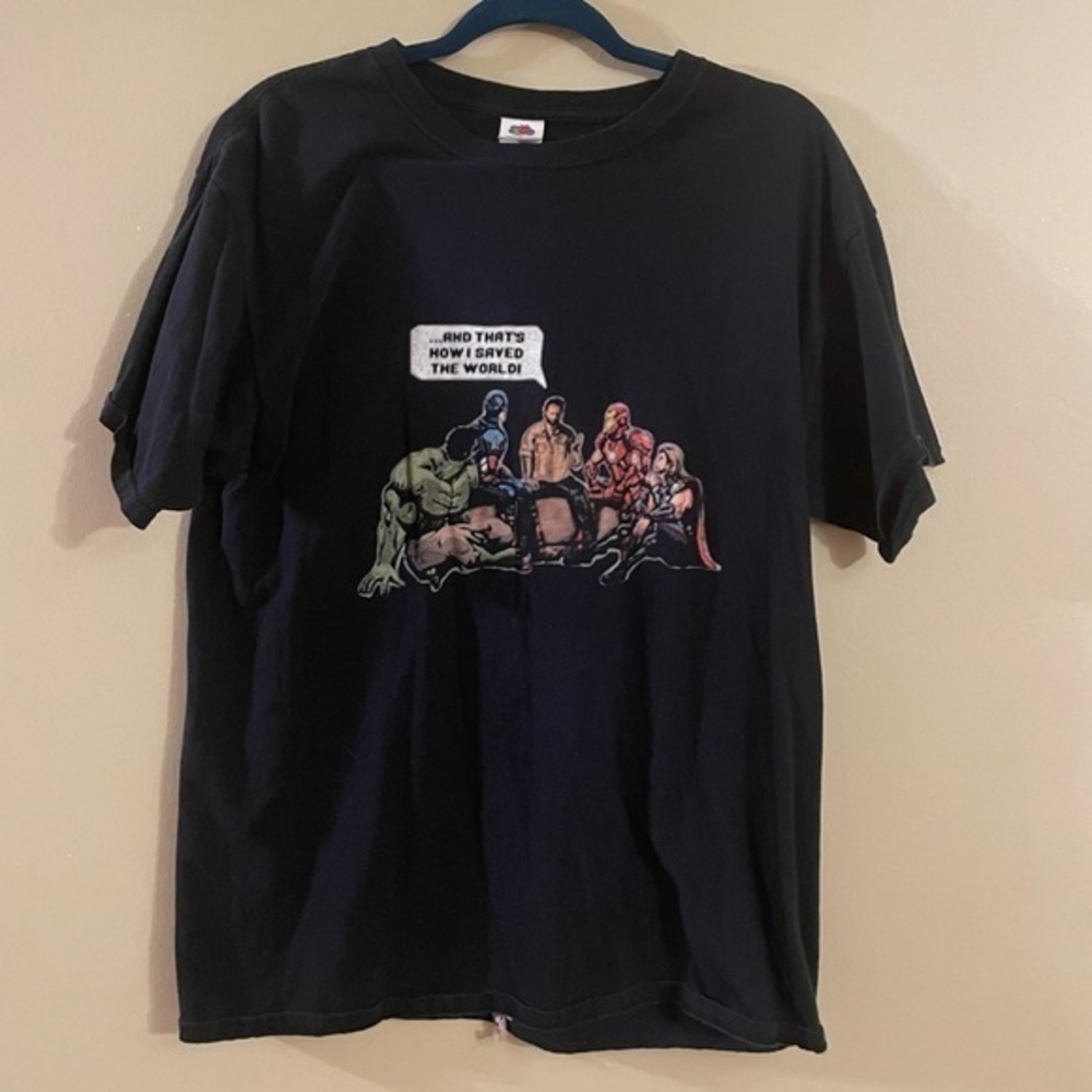 Mens Marvel Avengers Screen Printed Novelty Tee Size Large